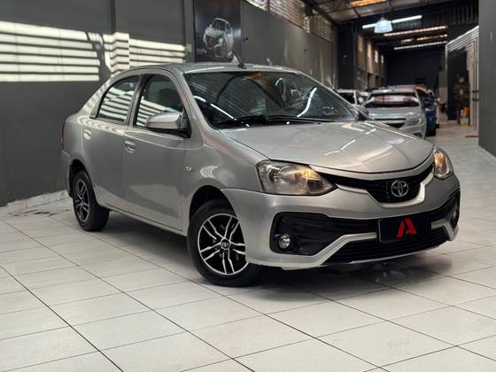 TOYOTA ETIOS 1.5 X SEDAN 16V FLEX 4P MANUAL